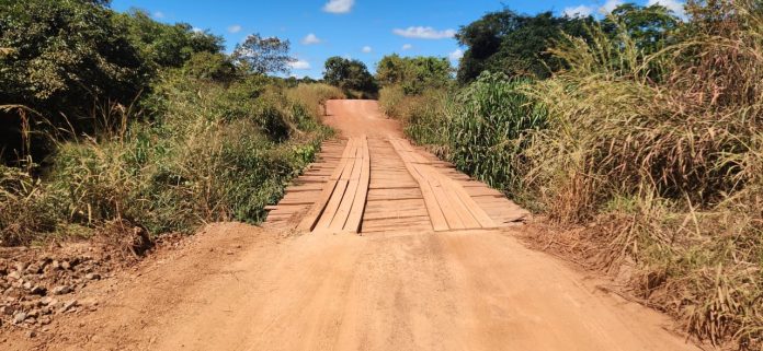 Manutenção provoca interdição de ponte na LMG-638, no Noroeste de Minas Manutenção provoca interdição de ponte na LMG-638, no Noroeste de Minas