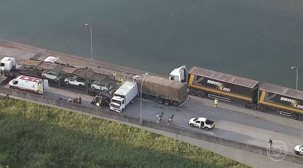 Acidente no Rodoanel Mário Covas (SP-021) deixa 10 feridos, em SBC