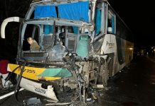 Motorista de ônibus da Gontijo fica gravemente ferido em colisão com carreta na BR-116/MG Motorista de ônibus da Gontijo fica gravemente ferido em colisão com carreta na BR-116/MG