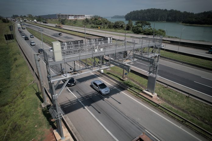 Empresa de tecnologia fala sobre 'free flow nacional', nesta terça (3), em SP Empresa de tecnologia fala sobre 'free flow nacional', nesta terça (3), em SP