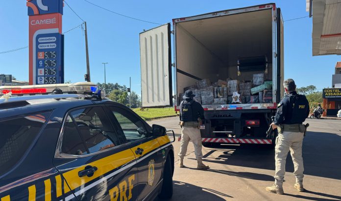 Caminhoneiro é preso por tráfico de drogas na BR-369/PR Caminhoneiro é preso por tráfico de drogas na BR-369/PR
