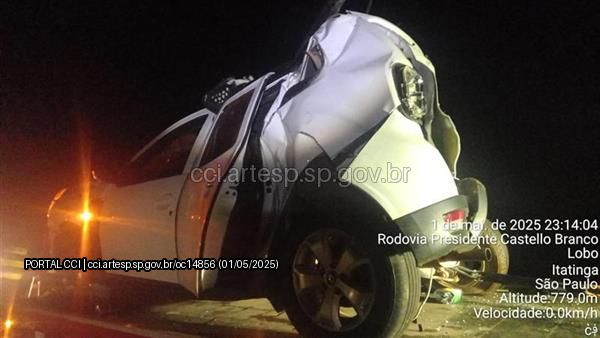 Duas pessoas morrem em acidente na Castello Branco, em Itatinga (SP) Duas pessoas morrem em acidente na Castello Branco, em Itatinga (SP)