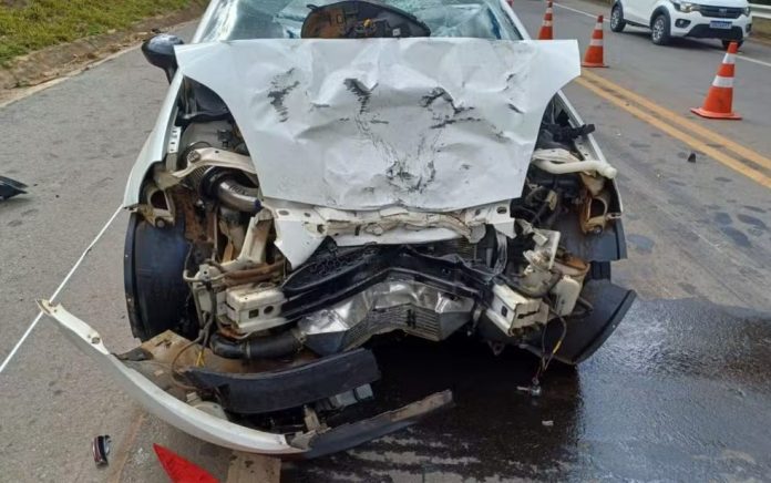 Motoqueiro morre na BR-414/GO, entre Salto de Corumbá e Corumbá de Goiás Motoqueiro morre na BR-414/GO, entre Salto de Corumbá e Corumbá de Goiás