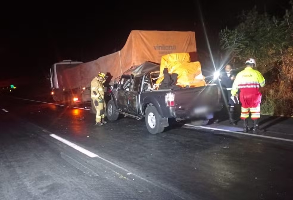 Pai e filho morrem em acidente na BR-135/MG, em Montes Claros