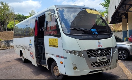 VÍDEO: Acidente na BR-153/GO entre micro-ônibus e carreta deixa 5 mortos