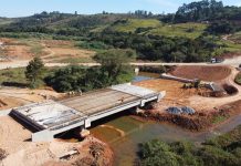 Construção de pontes na BR-265/MG será finalizada até dezembro deste ano Construção de pontes na BR-265/MG será finalizada até dezembro deste ano