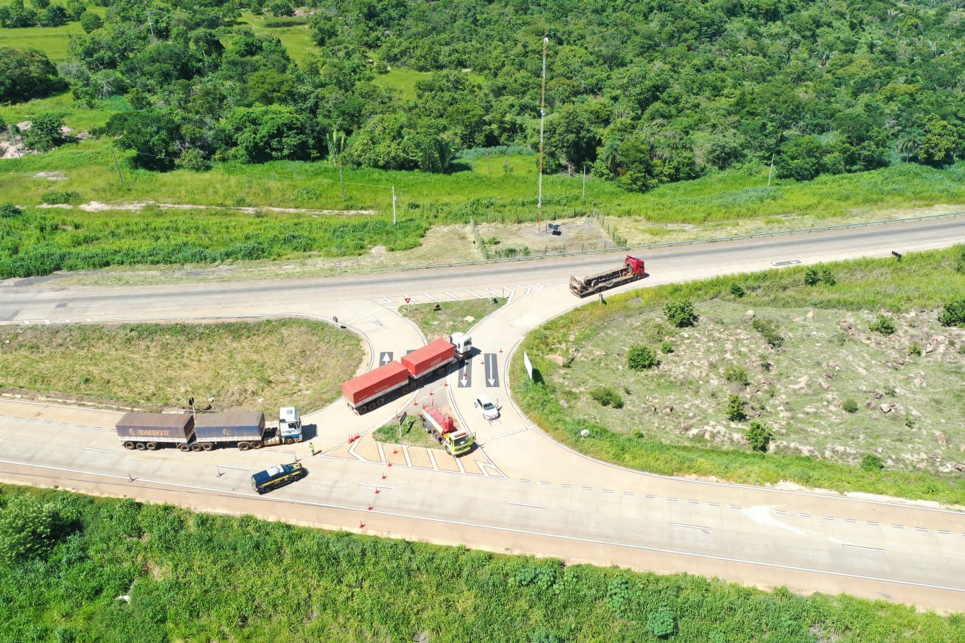Tráfego na BR-364/MT ficará em meia pista, na Serra de São Vicente, nesta segunda (14)