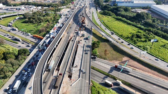 Obras na Via Dutra, em SP, alteram o tráfego, neste fim de semana Obras na Via Dutra, em SP, alteram o tráfego, neste fim de semana
