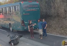 Motoqueiro morre em acidente com ônibus na BR-040, em Minas Motoqueiro morre em acidente com ônibus na BR-040, em Minas