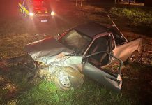 Acidente com ônibus e picape na BR-277/PR deixa duas pessoas gravemente feridas Acidente com ônibus e picape na BR-277/PR deixa duas pessoas gravemente feridas