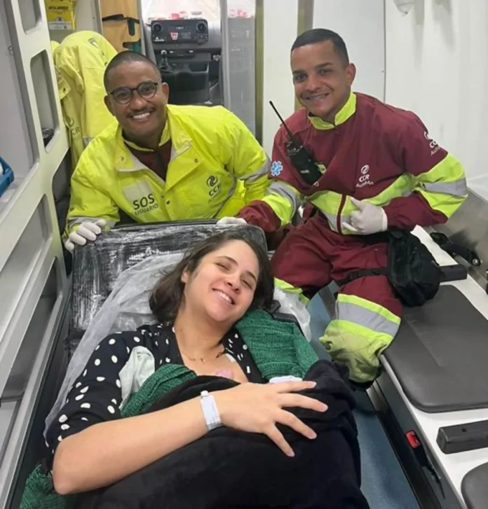 Bebê chega ao mundo em plena Rodovia dos Bandeirantes (SP-348), em São Paulo (SP), na manhã desta sexta (25). Bebê chega ao mundo em plena Rodovia dos Bandeirantes (SP-348), em São Paulo (SP), na manhã desta sexta (25).