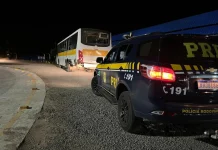Acidente entre ônibus e caminhão deixa trabalhadores feridos na BR-376/PR Acidente entre ônibus e caminhão deixa trabalhadores feridos na BR-376/PR