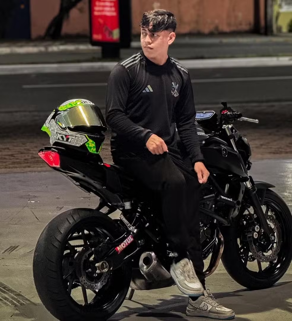 Motoqueiro que participava de "rolezinho do grau" morre após chocar contra poste na MA-203