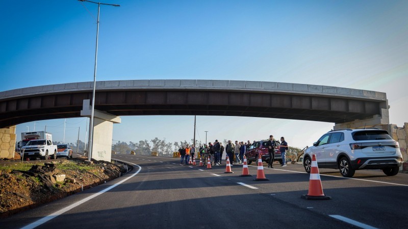 Tráfego na rodovia ERS-118 é liberado, em Gravataí (RS)