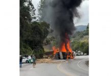 VÍDEO: Acidente com 6 veículos na BR-282/SC deixa 2 mortos, 8 feridos e interdita a via VÍDEO: Acidente com 6 veículos na BR-282/SC deixa 2 mortos, 8 feridos e interdita a via