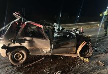 Colisão traseira entre carro e caminhão na BR-153/GO mata jovem, em Anápolis Colisão traseira entre carro e caminhão na BR-153/GO mata jovem, em Anápolis