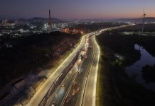 Liberado ao tráfego trecho de apenas 2 km na via marginal da BR-101/SC Liberado ao tráfego trecho de apenas 2 km na via marginal da rodovia BR-101, entre Tubarão e Capivari de Baixo, em Santa Catarina