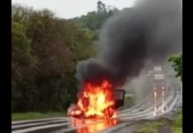Acidente deixa quatro mortos carbonizados na BR-285, em Entre-Ijuís (RS) Acidente deixa quatro mortos carbonizados na BR-285, em Entre-Ijuís (RS)