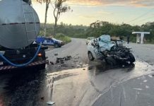 PM morre em colisão contra caminhão na BR-104/AL; veículo estava na contramão PM morre em colisão contra caminhão na BR-104/AL; veículo estava na contramão