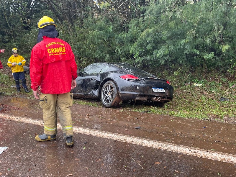 Motorista de Porsche morre em acidente na BR-386/RS, em Carazinho