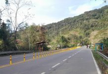 Rio-Santos tem sinalização reforçada no trecho de Ubatuba, no litoral norte paulista Rio-Santos tem sinalização reforçada no trecho de Ubatuba, no litoral norte paulista