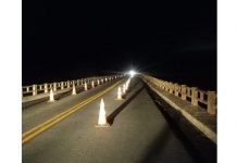 BR-290/RS está com sistema ‘Pare-e-Siga’ na ponte sobre o Arroio do Salso BR-290/RS está com sistema 'Pare-e-Siga' na ponte sobre o Arroio do Salso