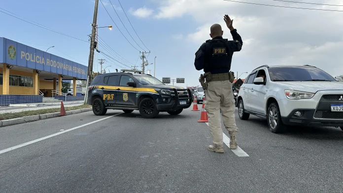 Operação Atena reforça o policiamento nas rodovias federais do Rio de Janeiro