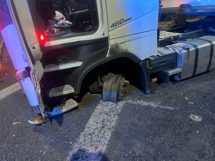 Caminhoneiro tenta fugir e é preso na BR-153/SP por dirigir sob efeito de droga
