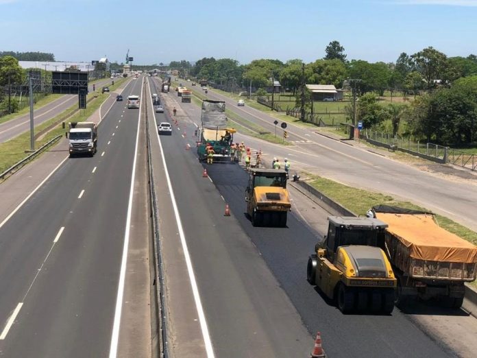 BR-101/SC terá reparos no pavimento, nesta semana, em Capivari de Baixo BR-101/SC terá reparos no pavimento, nesta semana, em Capivari de Baixo