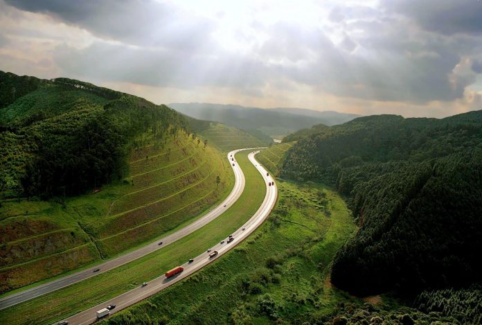 Rodovia dos Bandeirantes (SP-348) completa 47 anos de inauguração Rodovia dos Bandeirantes (SP-348) completa 47 anos de inauguração