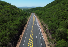 VÍDEO: BR-267/MS recebe melhorias em 23 km, entre Porto Murtinho e Alto Caracol Rodovia BR-267 recebe melhorias em 23 quilômetros, entre Porto Murtinho e Alto Caracol, no Mato Grosso do Sul.