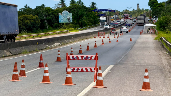 Balanças de rodovias federais em Sergipe fiscalizaram 7,3 mil veículos, em quatro meses