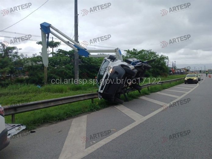 Funcionário de empreiteira da Ecovias quase morre durante serviço em câmera na Via Anchieta