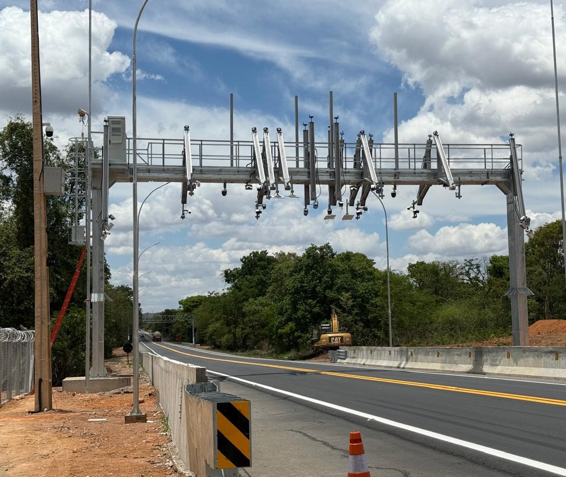 Pórticos free flow começam a operar no dia 16, na BR-262/MG, em Nova Serrana e Ibiá