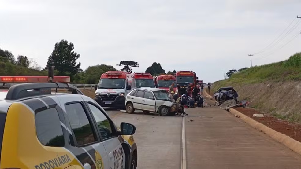 Jovens morrem em acidente na PR-466, em Guarapuava