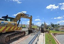 Obras alteram o tráfego na alça de acesso do km 23 da Castello Branco, em Barueri (SP) Obras emergenciais alteram o tráfego na alça de acesso do km 23 da Rodovia Castello Branco (SP-280), em Barueri (SP).