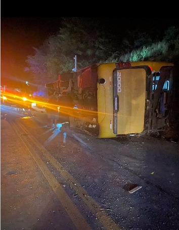 Acidente com ônibus na BR-251/MG deixa 5 mortos, em Francisco Sá