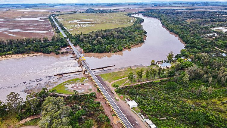 Usuários terão travessia gratuita do Rio Jacuí durante interdição da Ponte do Fandango, na BR-153/RS