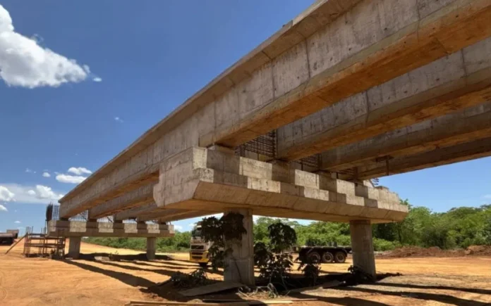 Construção de pontes finaliza obras de implantação na rodovia BR-030/BA
