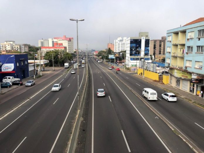 Rodovia BR-116/RS terá alteração no tráfego a partir desta quinta (8), em Porto Alegre Rodovia BR-116/RS terá alteração no tráfego a partir desta quinta (8), em Porto Alegre