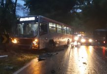 Acidente entre ônibus e caminhão na SP-050 deixa feridos, em São José dos Campos Acidente entre ônibus e caminhão na SP-050 deixa feridos, em São José dos Campos