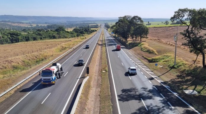 Cerca de 1,2 milhão de veículos deve circular nas rodovias sob concessão do Lote PiPa, neste carnaval 2026. Cerca de 1,2 milhão de veículos deve circular nas rodovias sob concessão do Lote PiPa, neste carnaval 2026.