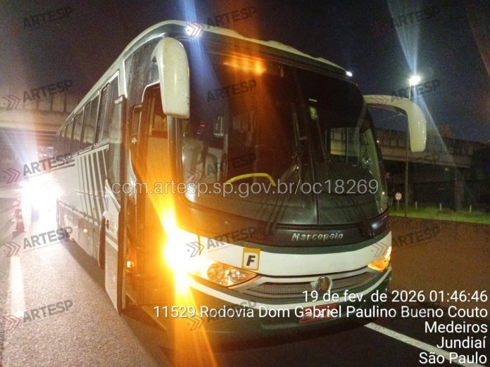 Ônibus da Sajotur atropela e mata pedestre na SP-300, em Jundiaí Ônibus da Sajotur atropela e mata pedestre na SP-300, em Jundiaí
