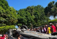 Colisão entre carro e ônibus na rodovia PE-060 deixa 1 morto e feridos Colisão entre carro e ônibus na rodovia PE-060 deixa 1 morto e feridos