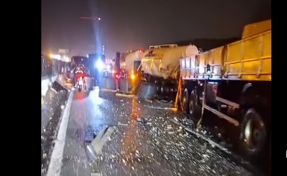 Acidente na BR-101/SC deixa feridos e provoca congestionamento de 20km