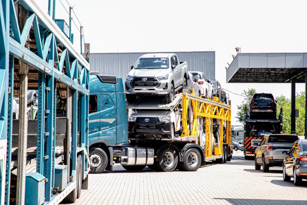 Pergunte a quem entende: O que você precisa saber para garantir o transporte seguro de veículos