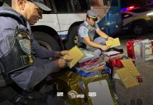 Bolivianos são presos com mais de 21kg de cocaína em ônibus, na SP-270 Bolivianos são presos com mais de 21 quilogramas de pasta-base de cocaína em ônibus, na Raposo Tavares (SP-270).
