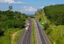 Obras de drenagem vão garantir conservação do pavimento na SP-270, em Araçoiaba da Serra Obras de drenagem vão garantir conservação do pavimento na SP-270, em Araçoiaba da Serra
