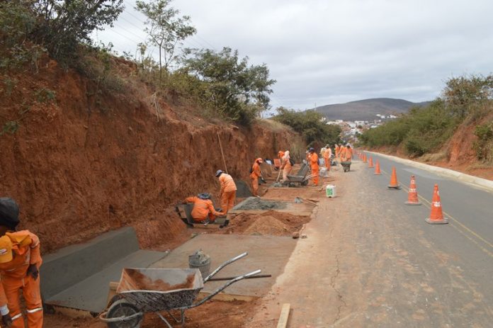 BR-430/BA recebe investimentos de R$33 milhões em serviços de conservação