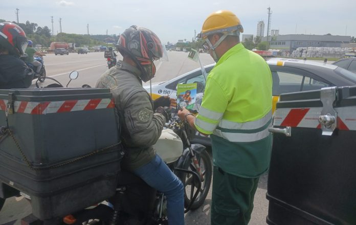 Motoqueiros receberão orientações sobre segurança, nesta quinta (26), em Cotia (SP)